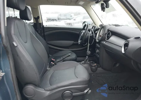 2011 Mini Cooper Clubman from USA, damaged, VIN WMWZF3C51BTY00710